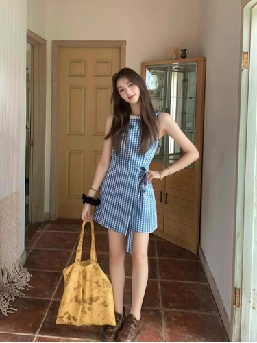 2024 new summer blue plaid sleeveless suspender dress small women French suspender waist skirt