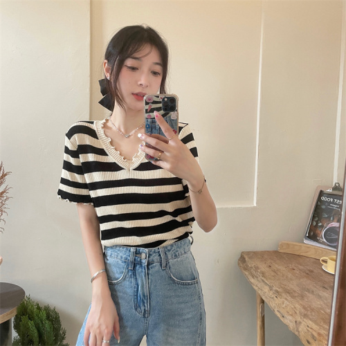 Tmall quality lace V-neck striped sweater summer Korean version 2024 new design thin short sleeves