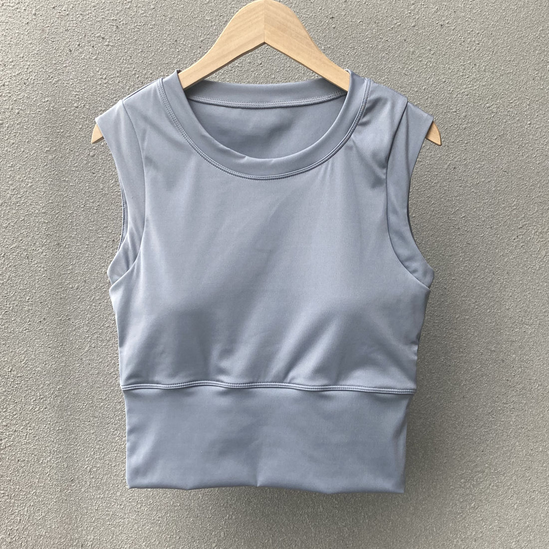 Breathable yoga wear with chest pads, sleeveless t-shirt for women, summer thin, can be worn outside, running and fitness vest top