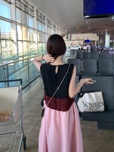 Actual shot~ Designer style French style contrasting color splicing sleeveless dress for women, loose slimming long skirt