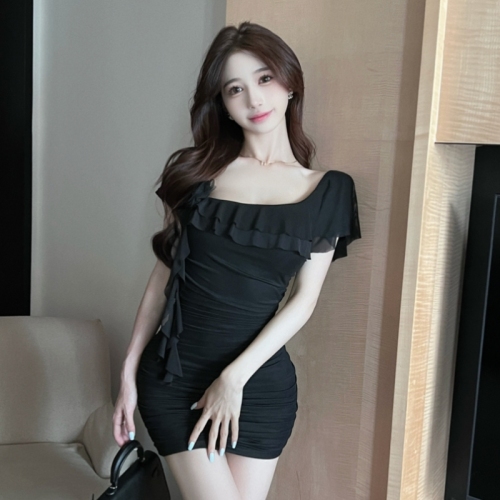 Real shot of pure lust style slim fit, gentle, feminine and sexy mesh short-sleeved fringed soda bottom hip dress