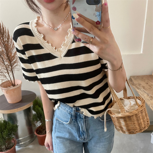 Tmall quality lace V-neck striped sweater summer Korean version 2024 new design thin short sleeves