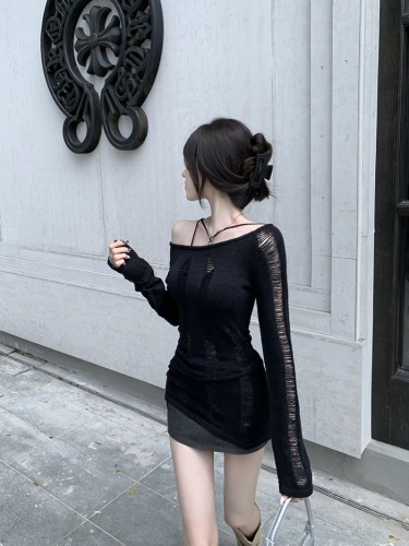 Lazy style hollow off-shoulder knitted blouse early autumn new long-sleeved hot girl one-shoulder sexy top for ins outer wear