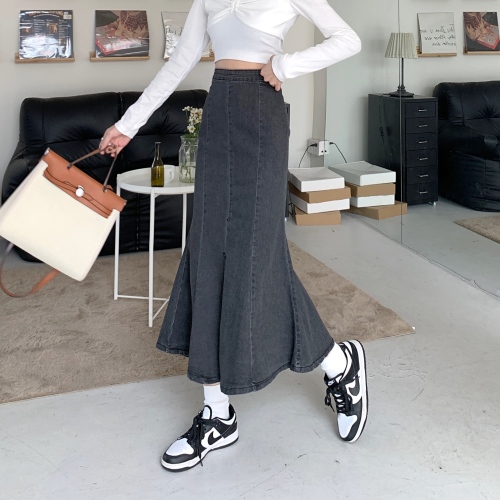 Real shot of retro high-waist denim skirt women's 2024 new slim mid-length design hip-hugging fishtail skirt