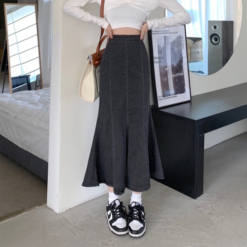 Real shot of retro high-waist denim skirt women's 2024 new slim mid-length design hip-hugging fishtail skirt