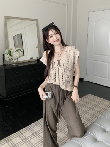 Real shot and real price Korean style crocheted sleeveless top + solid color suspenders + high waisted loose wide leg trousers