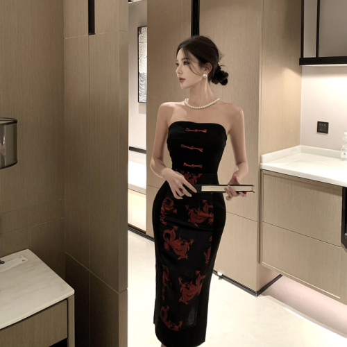 Actual shot of new women's retro Chinese style tube top slim hip-covering birthday party cheongsam dress