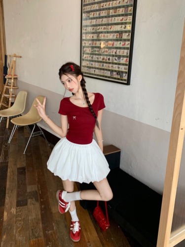 U-neck bow red short-sleeved t-shirt for women summer new slim-fitting short sweet and spicy right shoulder top