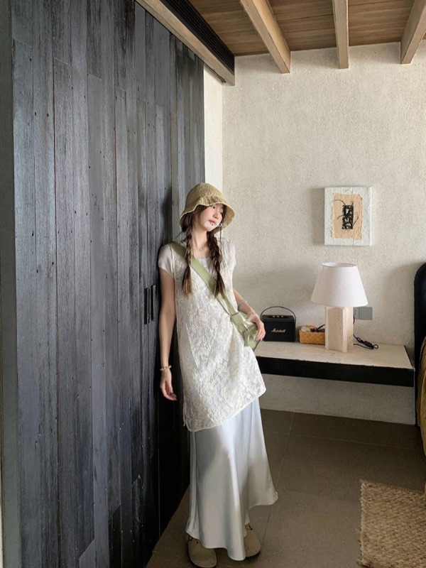Stacked embroidered vest dress, short-sleeved sweater, satin skirt, three-piece set