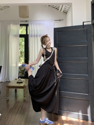 High-end rivet niche belt vest dress elegant long skirt