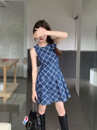 Three-label printed plaid sleeveless dress, new summer slimming hem pleated skirt