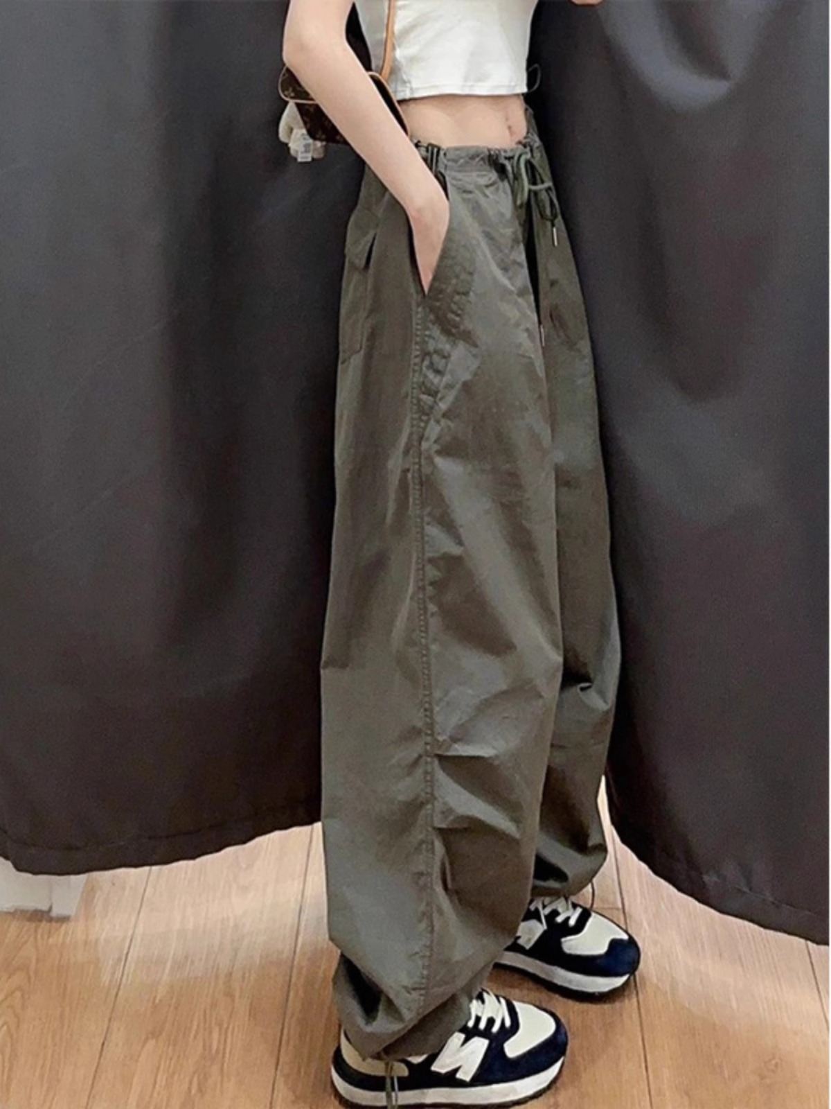 Army Green Quick-Dry American Street Work Pants with Loose Pocket Sports Trousers for Women High-Waisted Slimming Wide Leg Pants for Summer