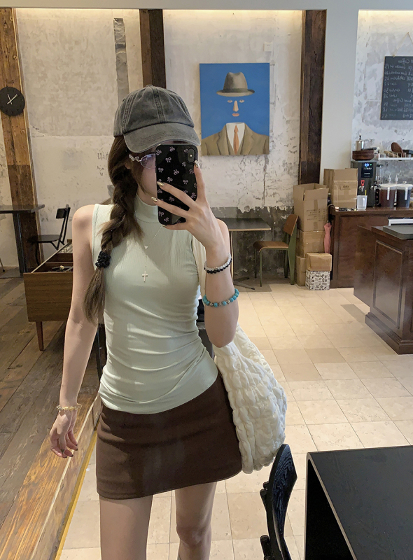Real shot and real price half turtleneck bottoming shirt sleeveless slim fit top American style anti-exposure A-line culottes suit