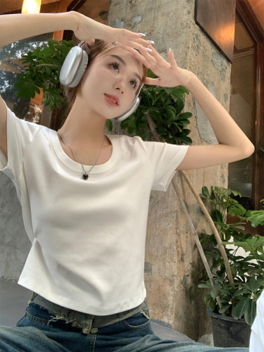 Real shot of Korean chic wearing a simple U-neck multi-color solid T-shirt top in summer