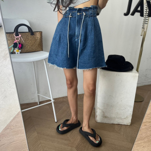 Bud lace-up pleated wide-leg raw edge denim shorts