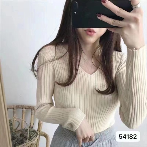 U77 same autumn Korean style temperament early autumn small V-neck solid color casual versatile long-sleeved top for women