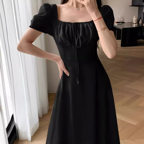 Short-sleeved European and American casual A-line skirt summer square collar one shoulder solid color lady square collar retro French new style summer