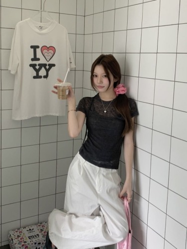 Real shot of niche design fake two-piece top for women with irregular hem and slightly see-through short-sleeved T-shirt