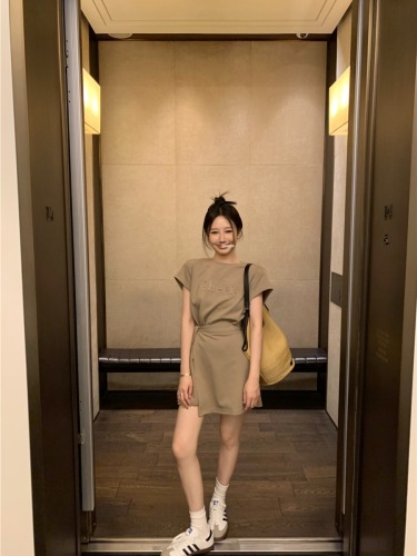 Actual shot of Korean style three-dimensional letter printed strappy short-sleeved dress summer new style slimming waist skirt