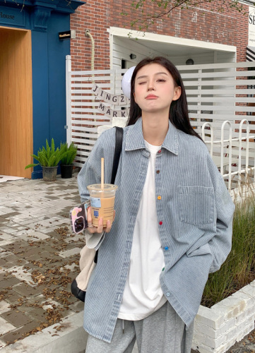 Actual shot~Large size women's colorful buttoned design blue and white striped washed denim loose long-sleeved shirt jacket