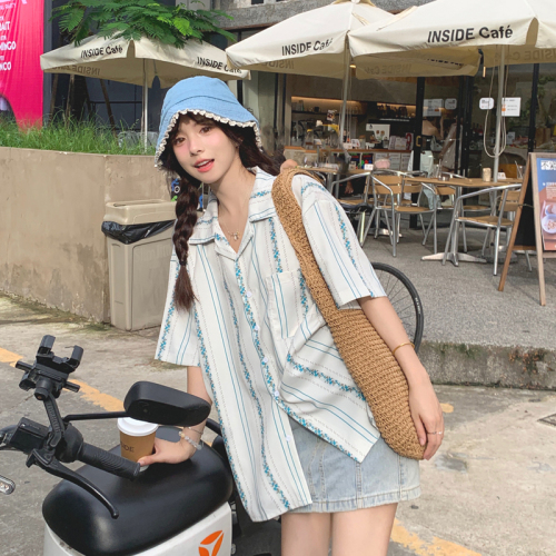 Versatile casual resort style striped floral print shirt for women 2024 summer new design loose top