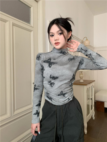 Butterfly print half turtleneck short waisted long-sleeved top