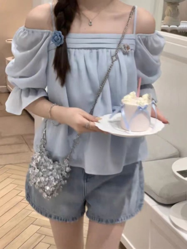 高級感法式小眾一字領露肩襯衫女夏季新款設計感荷葉邊吊帶上衣女