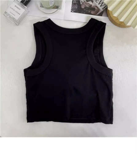 Sports beautiful back camisole women's spring 2024 new slim fit short top with chest pad for outer wear