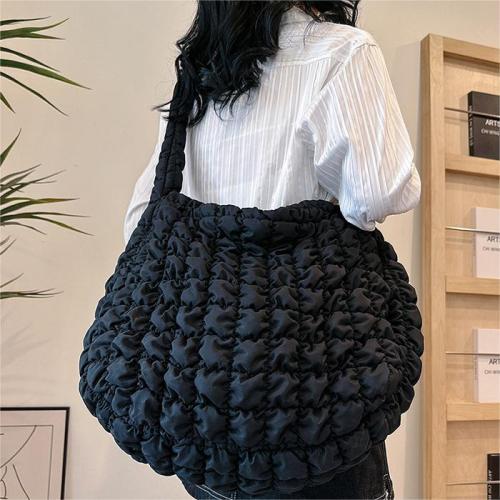 Foreign trade popular bags for women 2024 new style personalized design pleated cloud large capacity single shoulder crossbody bag tote bag