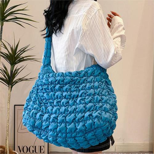 Foreign trade popular bags for women 2024 new style personalized design pleated cloud large capacity single shoulder crossbody bag tote bag