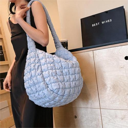 Foreign trade popular bags for women 2024 new style personalized design pleated cloud large capacity single shoulder crossbody bag tote bag