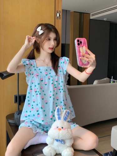 Real shot of sweet strawberry short-sleeved pajamas for female Internet celebrity princess style cute girl home clothes two-piece suit