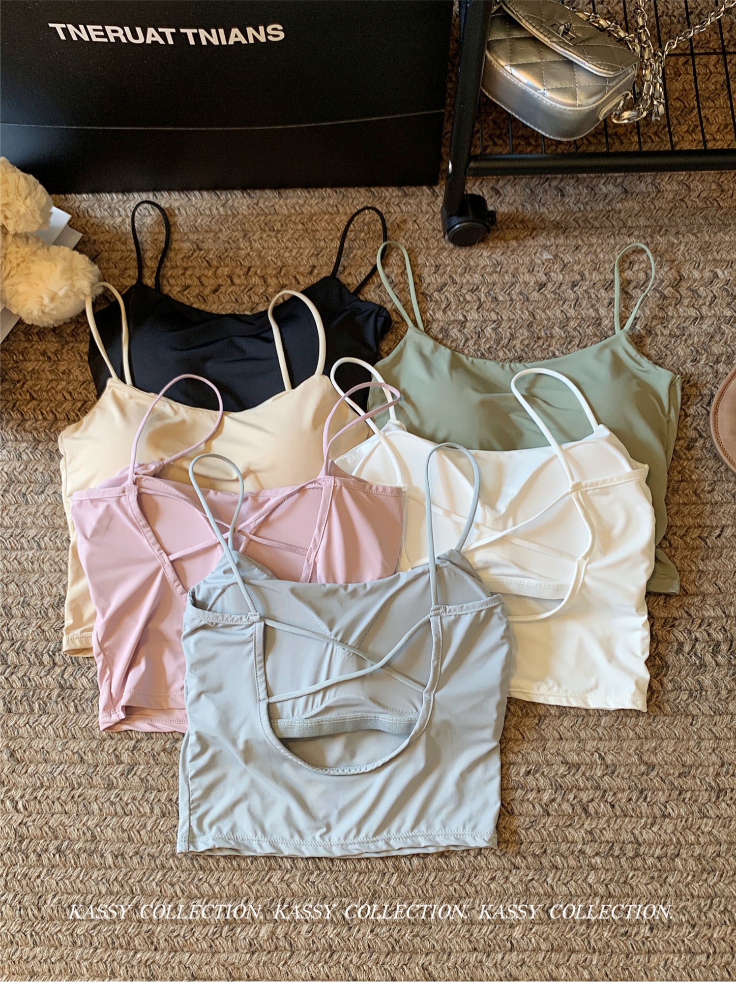 Real shot ~ Hot girl with breast padded vest and suspender belt for women to wear inside and outside in summer, ice silk short top