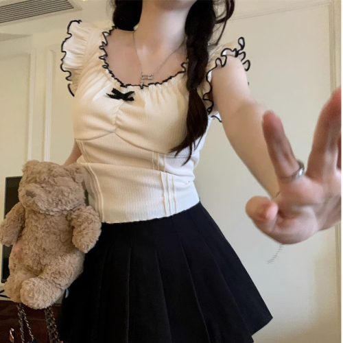 2024 spring and summer new design French U-neck flying sleeves sleeveless top knitted age-reducing cute A female