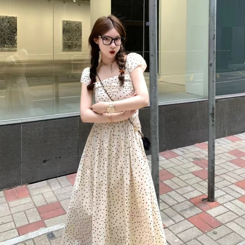 LUU Tao Xier/French style small flying sleeves polka dot dress summer feminine temperament slimming long skirt niche design square collar