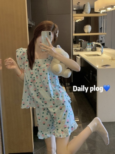 Real shot of sweet strawberry short-sleeved pajamas for female Internet celebrity princess style cute girl home clothes two-piece suit