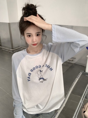 Real shot of sun protection clothing for women, summer fashion, fun printed design, long sleeves, thin raglan sleeve tops, Korean style women's clothing