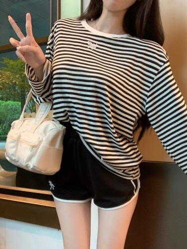 Real shot!  Backless embroidered striped sun protection long-sleeved T-shirt for women high-waist slim casual shorts two-piece set