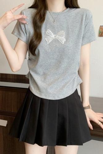 Real shot of pure cotton short-sleeved T-shirt for women summer 2024 Korean version new design embroidered slim hot girl pure desire top