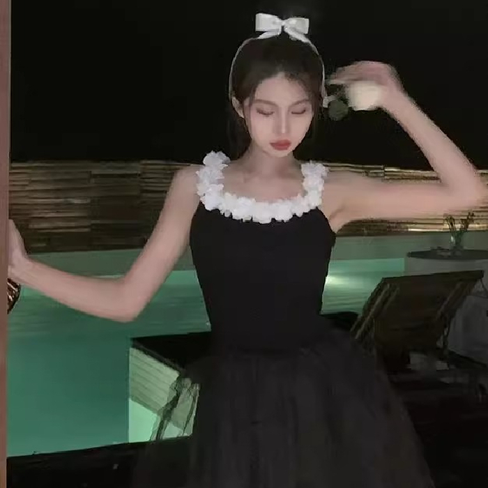 女款夏季連體小胸聚攏鋼托芭蕾風黑色吊帶法式高級感