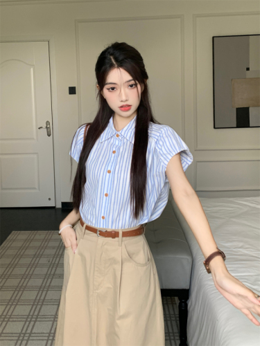 Actual shot and real price Korean version commuting Polo collar striped small flying sleeve shirt + high waist slit slimming skirt