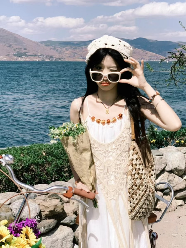 Seaside resort style braided hollow suspender fringed blouse + beaded suspender dress two-piece set