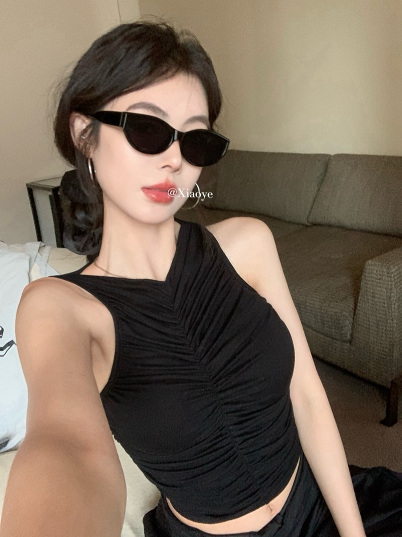 實拍夏季辣妹風設計感修身高彈顯瘦冰絲背心女短款無袖上衣
