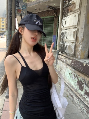 Actual shot of Pure Desire Hot Girl Style Sleeveless Camisole Women's Thin Slim Fit Versatile Stacking Two-piece Set