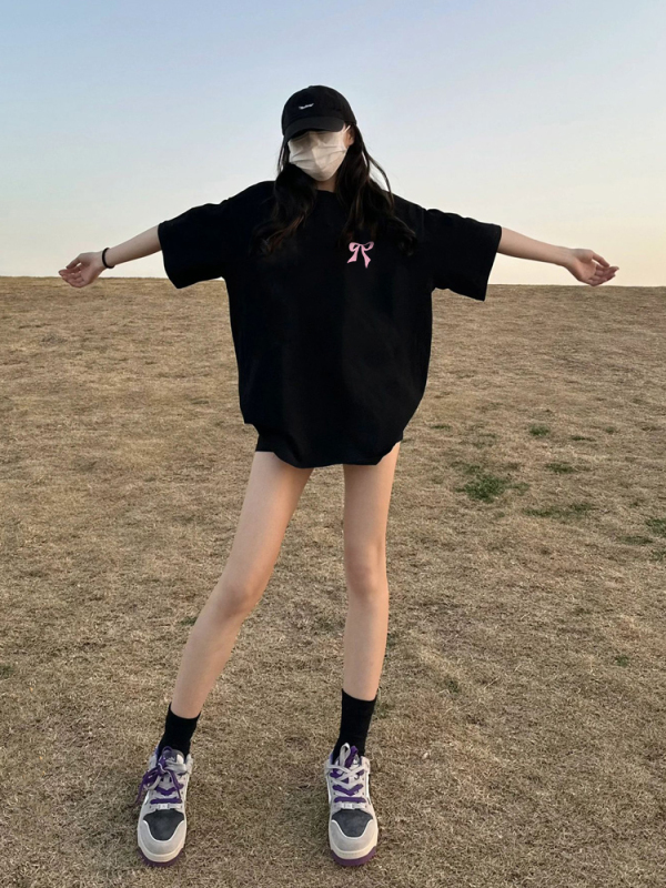 Pure cotton 220g American retro short-sleeved T-shirt for women 2024 new loose bottoming pure cotton black half-sleeved top