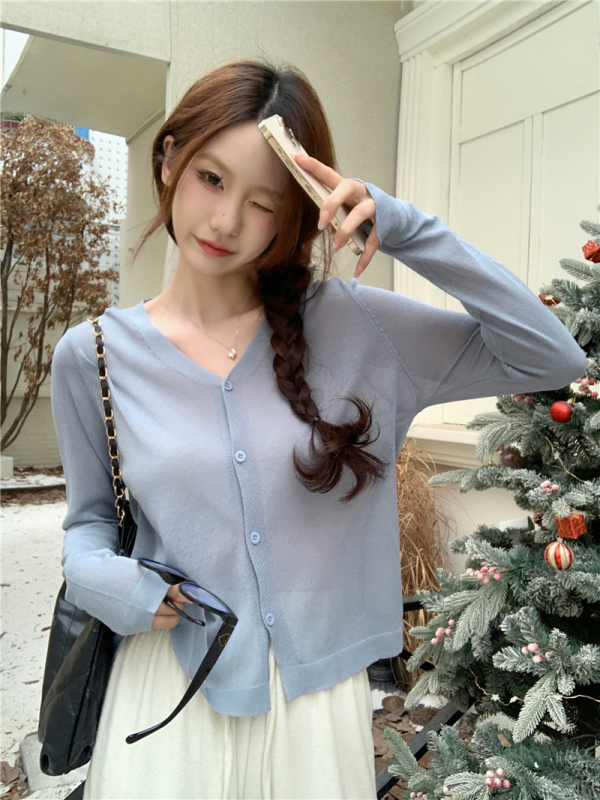 Sweet sun protection shirt, spring and summer long-sleeved cardigan, thin knitted sweater for women
