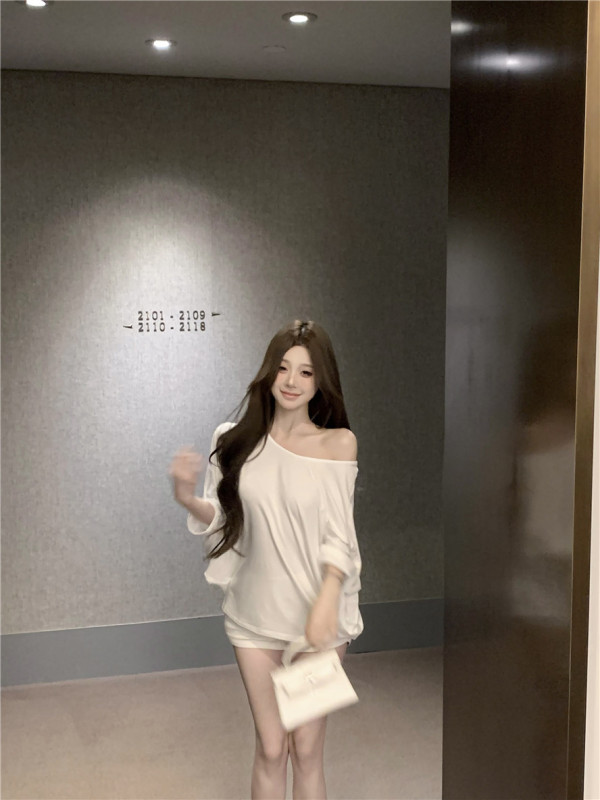 Real shot and real price white tail paper kite pure white bat sleeves with bottoming shirt top for women western style loose T-shirt