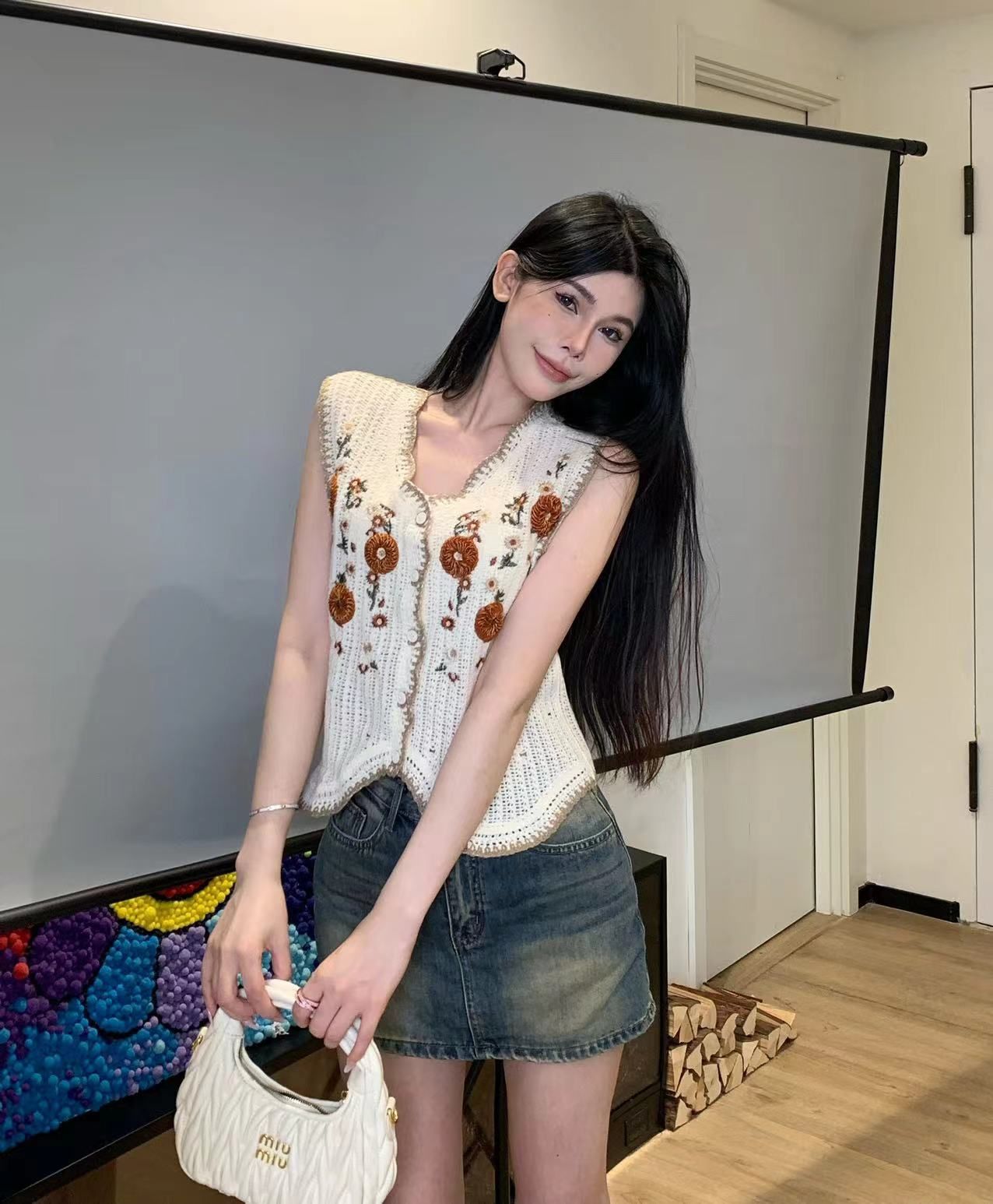 New Stunning Sleeveless Vest Women's Summer Sweet and Spicy Outerwear Design Unique Western Fashionable Vest Top