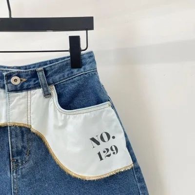 Versatile denim shorts with stylish letter design