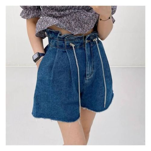 Fashionable drawstring waist versatile denim shorts